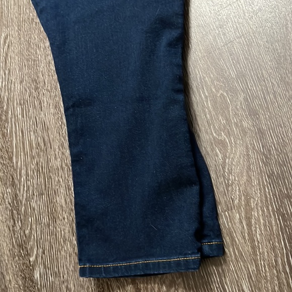 Michael Kors - Capri Stretch Jeans - Picture 5 of 12